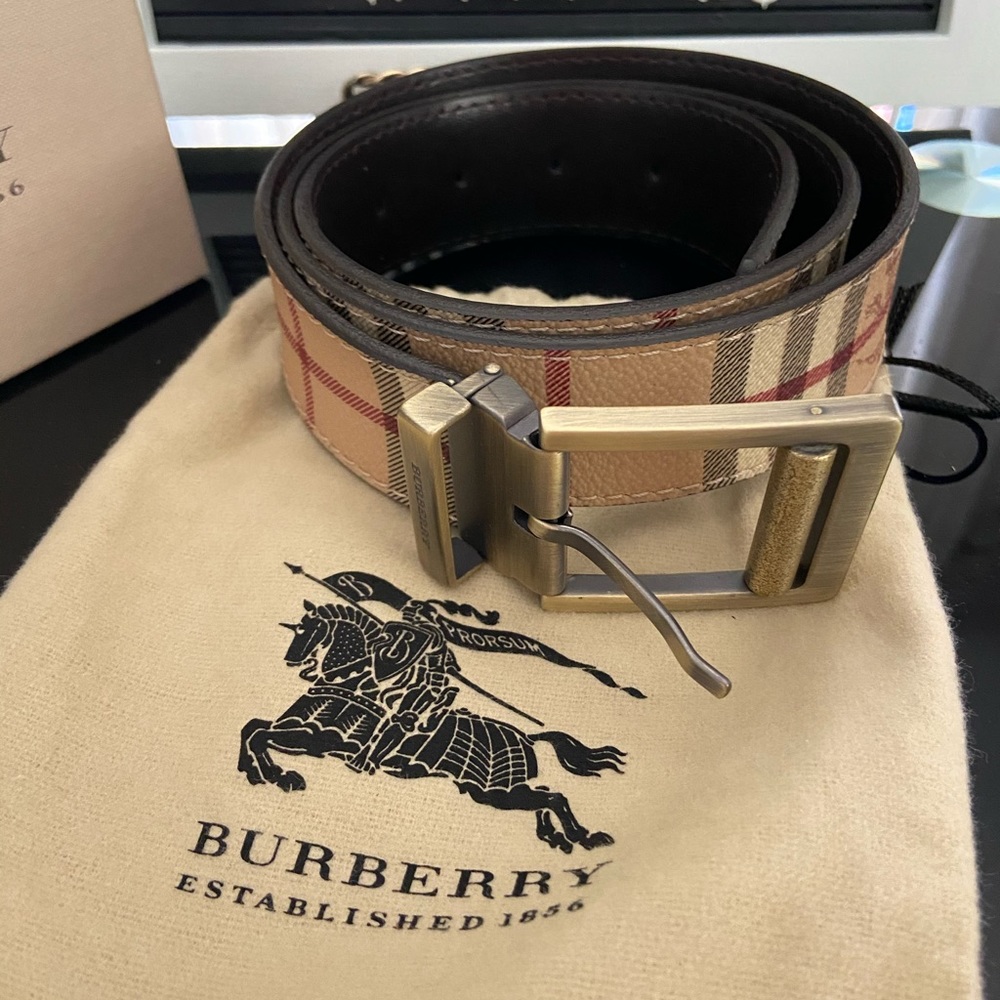 Authentic Unisex Burberry Belt